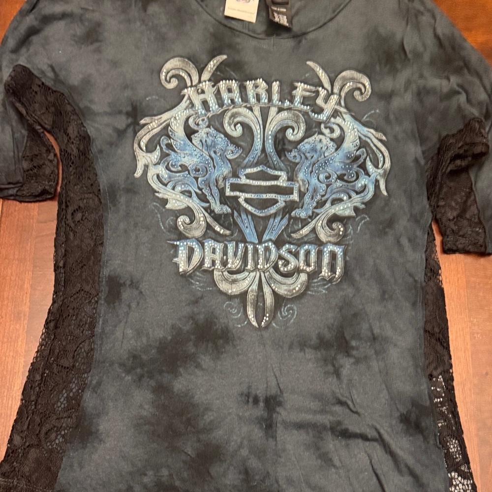 Harley-Davidson Woman’s Tee with Black and Blue Design